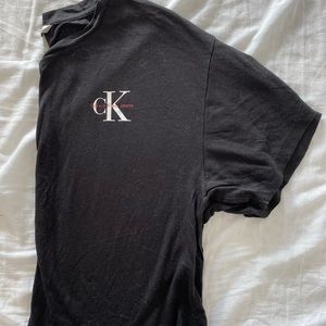 Calvin Klein tshirt